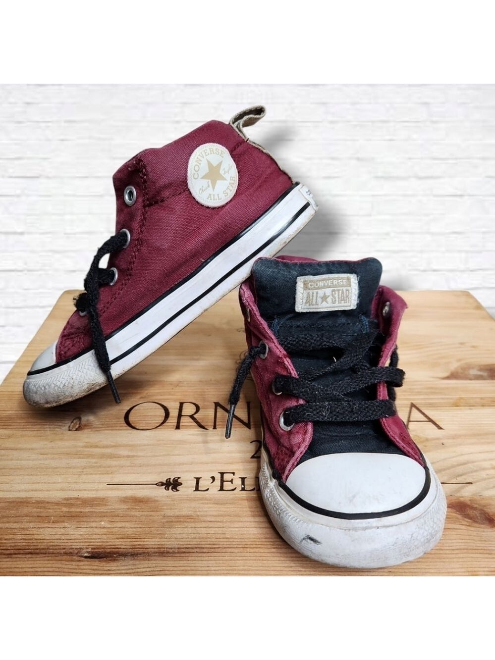Converse Toddler Unisex Black and Burgundy High-Top Sneakers Size 9T